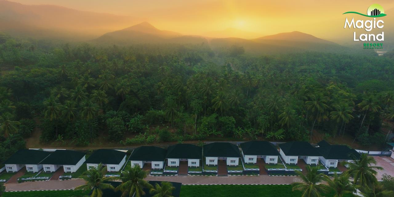 Magic Land Resorts Athirapally Irinjalakuda Buitenkant foto
