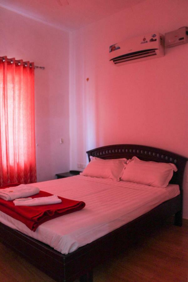 Magic Land Resorts Athirapally Irinjalakuda Buitenkant foto